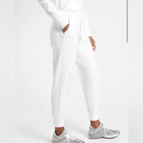 Athleta Women's Athleisure Fleece Cotton Blend Triumph Jogger in Brilliant White - Picture 4 of 7